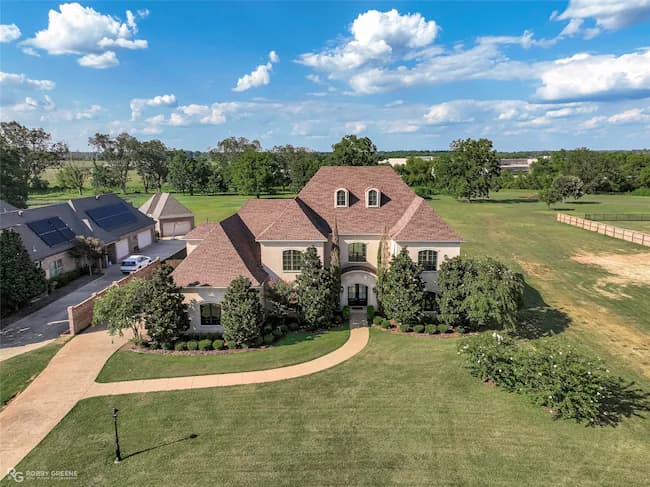274 Cattail Trl, Benton, LA
